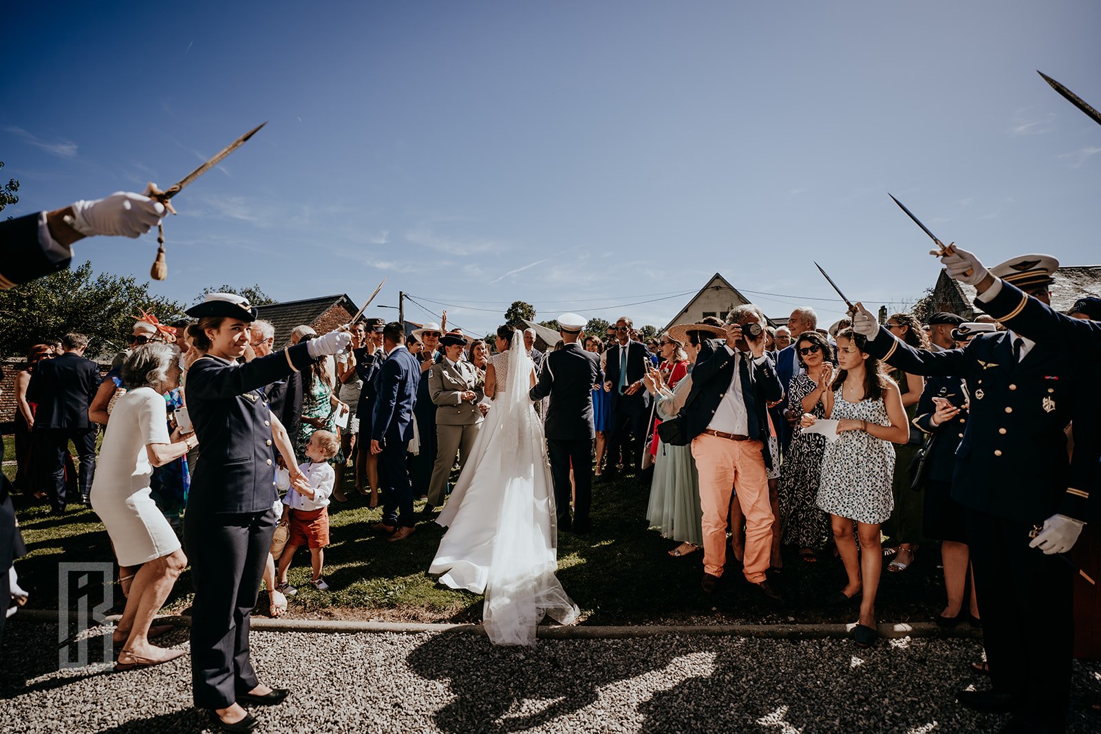 Dîner de mariage sous le chapiteau du Château de Lihus — Photo Julien Briche